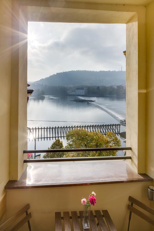 Smetanovo Nabrezi - Riverview Old Town Apartment Прага Екстериор снимка
