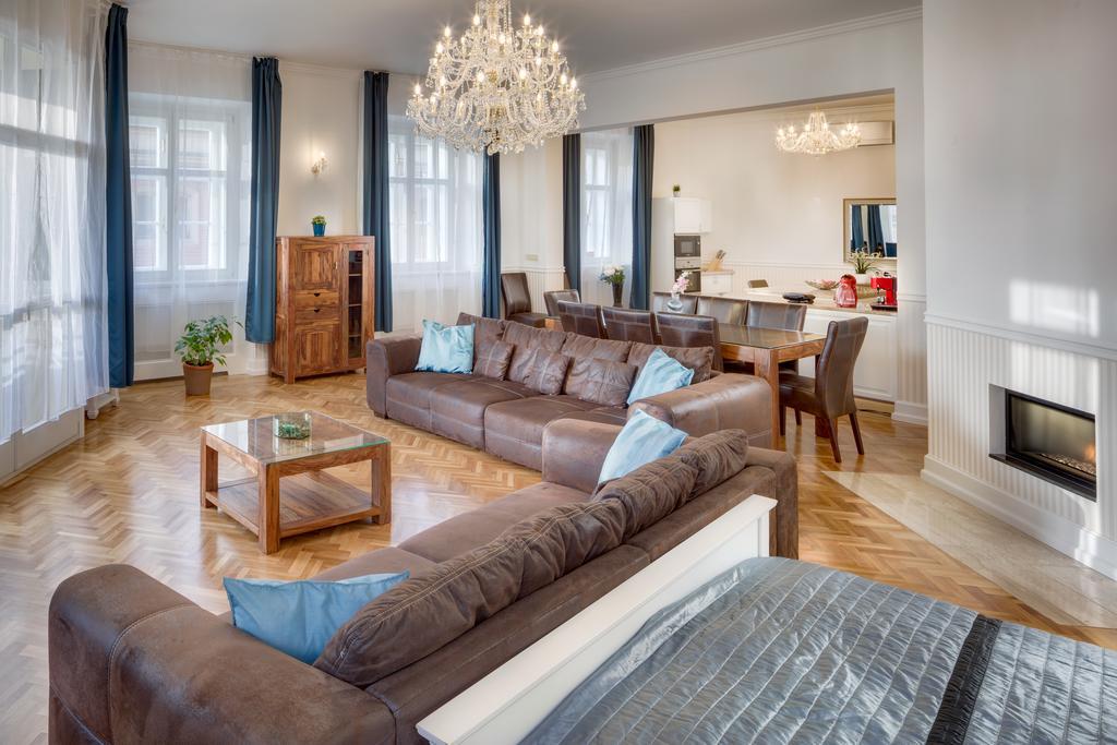 Smetanovo Nabrezi - Riverview Old Town Apartment Прага Екстериор снимка